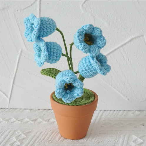 Knitted Flower Decor